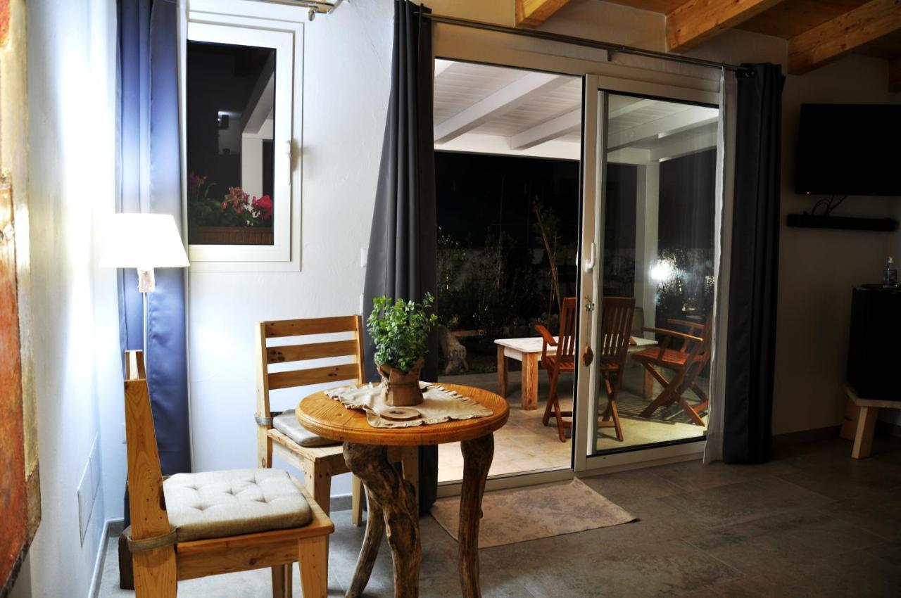 B&B Les Chambres Rooms & Suite Santa Teresa Gallura Bagian luar foto