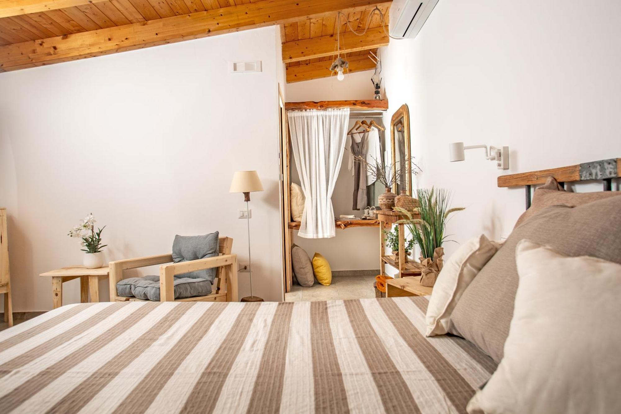 B&B Les Chambres Rooms & Suite Santa Teresa Gallura Bagian luar foto