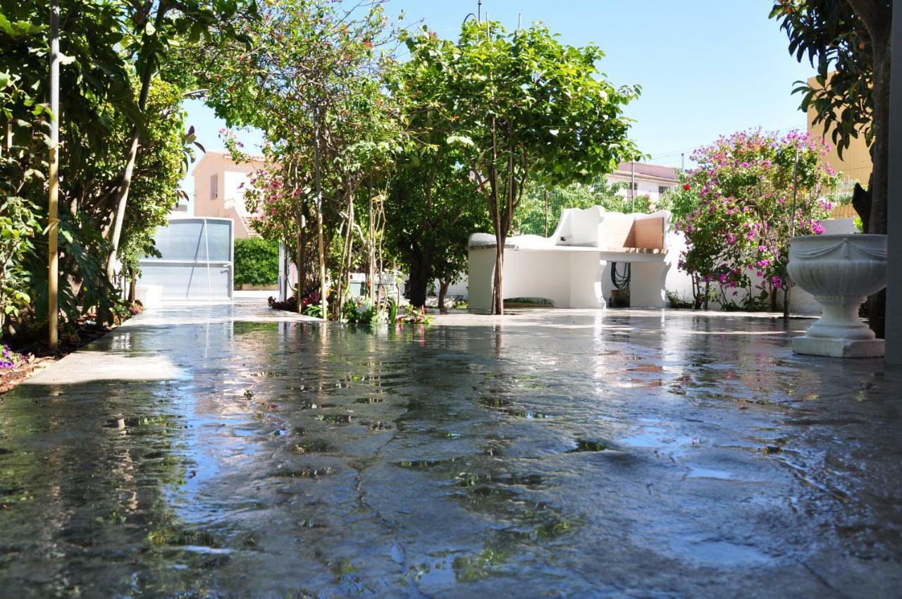 B&B Les Chambres Rooms & Suite Santa Teresa Gallura Bagian luar foto
