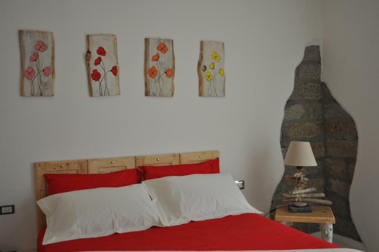B&B Les Chambres Rooms & Suite Santa Teresa Gallura Bagian luar foto