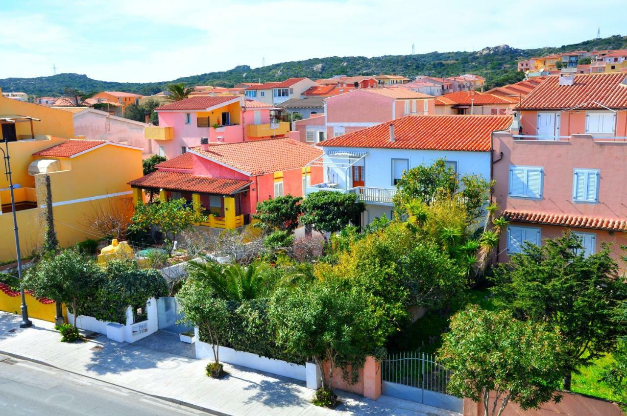 B&B Les Chambres Rooms & Suite Santa Teresa Gallura Bagian luar foto